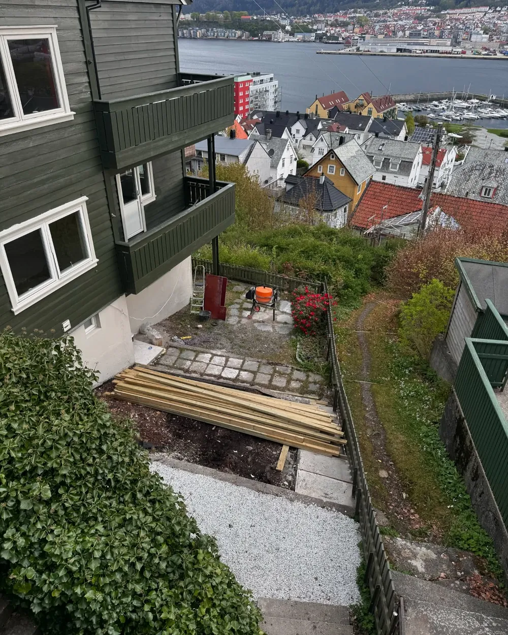 Hagen før arbeidet startet