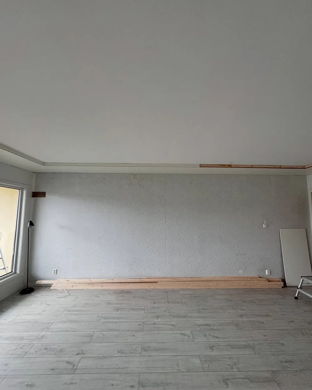 Vegg og tak før arbeidet